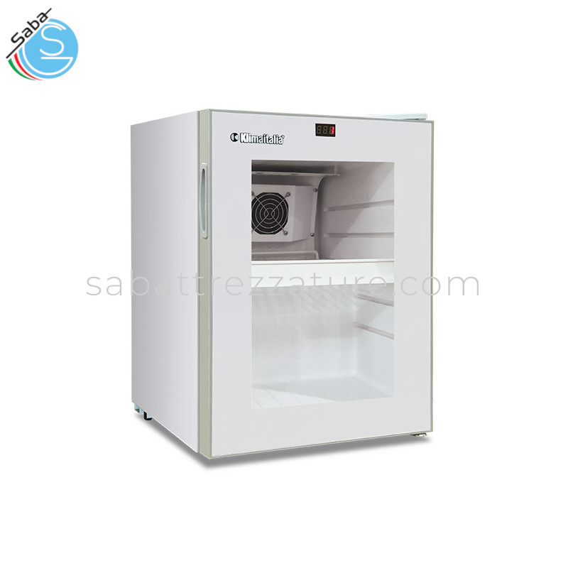 OFFERTA: Frigo bibite sopra banco statico con agitatore CL 20 FL WHT - Temp.: 0°C/+10°C - Termometro digitale - Regolatore temperatura meccanico - Luce Led su 3 lati - Dim. est.: cm 33x39.6x47.2H - Capacità: 20 lt - Peso: 15 Kg - Alim. monofase