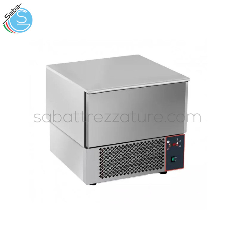 OFFERTA: Abbattitore di temperatura TECNODOM ATT03 - 3 Teglie GN 1/1 - Dim. (mm): 750 x 750 x 775/795 mm - Resa abbattimento +3°C: 15 kg - Resa Surgelazione -18°C: 9 kg - Temp.: 3°C / -18°C - Gas Refrig.: R404A/R507