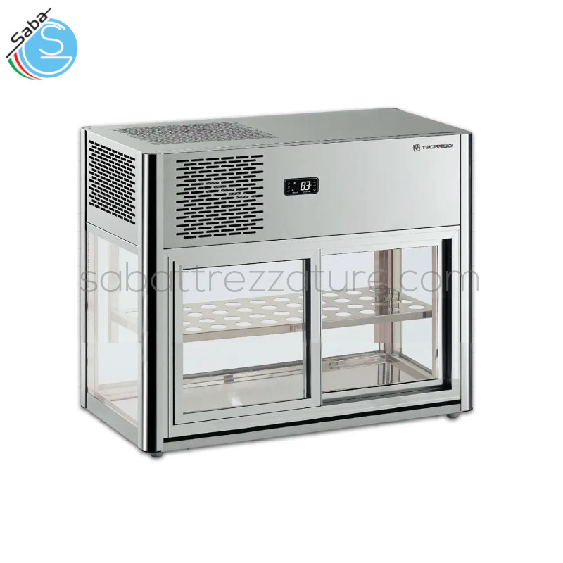 OFFERTA: Vetrina da appoggio interamente trasparente LINUS 100 TECFRIGO - Dim. 800x438x734H mm - Struttura in acciaio inox + alluminio lucido - Vetri dritti - 2 Scorrevoli - 1 Mensola - Temp. +4/+10 °C - Refrig. ventilata - Illum. LED di serie